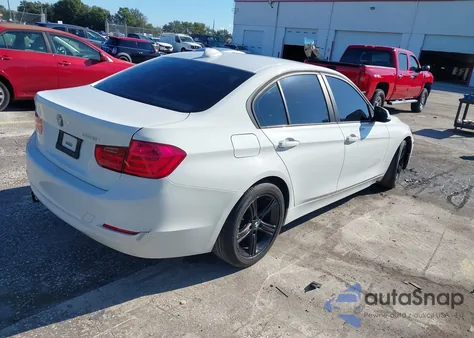 2013 BMW 328I z USA, uszkodzony, nr VIN WBA3A5G52DNP24674